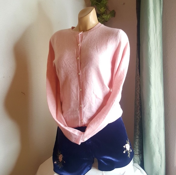 Grace Sweaters - Grace Cashmere Pink button down cardigan size M